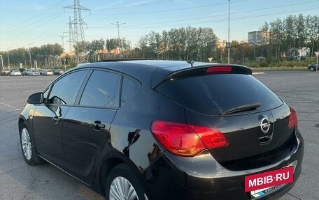 Opel Astra J, 2011 год, 780 000 рублей, 4 фотография