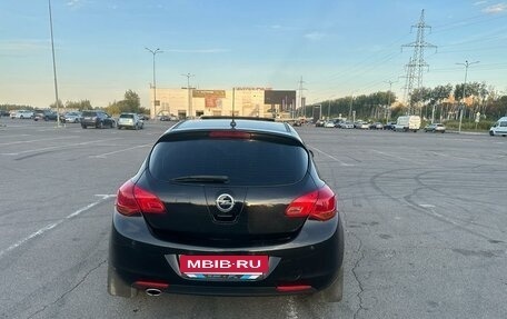 Opel Astra J, 2011 год, 780 000 рублей, 11 фотография