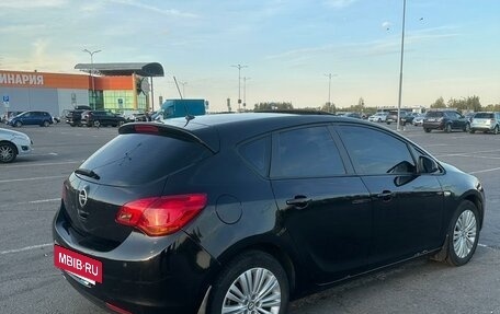 Opel Astra J, 2011 год, 780 000 рублей, 13 фотография