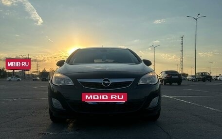 Opel Astra J, 2011 год, 780 000 рублей, 5 фотография