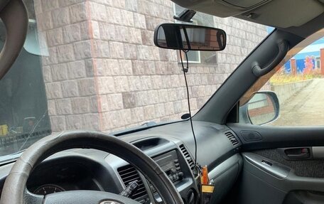 Toyota Land Cruiser Prado 120 рестайлинг, 2007 год, 2 000 000 рублей, 6 фотография