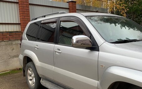 Toyota Land Cruiser Prado 120 рестайлинг, 2007 год, 2 000 000 рублей, 4 фотография