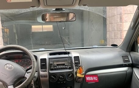 Toyota Land Cruiser Prado 120 рестайлинг, 2007 год, 2 000 000 рублей, 7 фотография