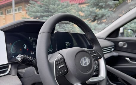 Hyundai Elantra, 2025 год, 2 060 000 рублей, 20 фотография