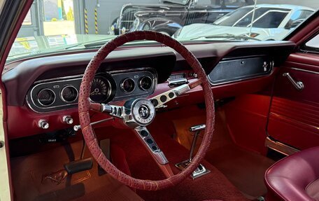 Ford Mustang VI рестайлинг, 1965 год, 8 250 000 рублей, 25 фотография