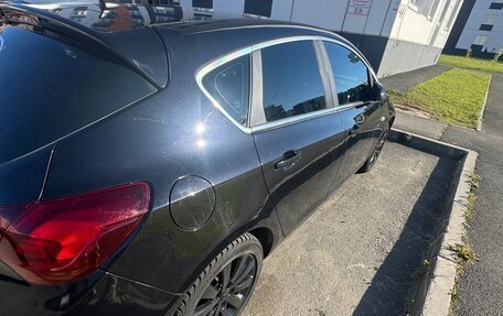 Opel Astra J, 2010 год, 610 000 рублей, 3 фотография