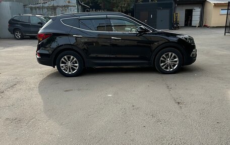 Hyundai Santa Fe III рестайлинг, 2017 год, 2 200 000 рублей, 3 фотография