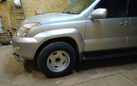 Toyota Land Cruiser Prado 120 рестайлинг, 2003 год, 1 990 000 рублей, 5 фотография