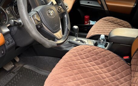 Toyota RAV4, 2015 год, 2 890 000 рублей, 9 фотография