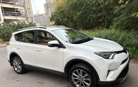 Toyota RAV4, 2015 год, 2 890 000 рублей, 8 фотография