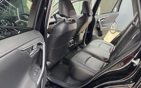 Toyota RAV4, 2019 год, 4 320 000 рублей, 14 фотография