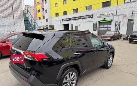 Toyota RAV4, 2019 год, 4 320 000 рублей, 11 фотография