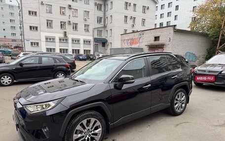 Toyota RAV4, 2019 год, 4 320 000 рублей, 8 фотография