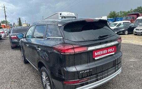 Geely Atlas, 2023 год, 1 780 000 рублей, 3 фотография