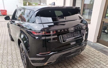 Land Rover Range Rover Evoque II, 2022 год, 3 290 000 рублей, 4 фотография