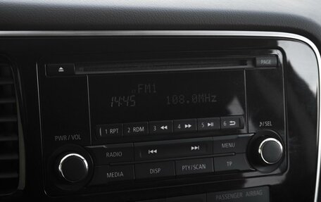 Mitsubishi Outlander III рестайлинг 3, 2013 год, 1 579 000 рублей, 13 фотография