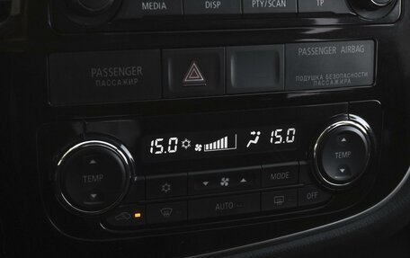Mitsubishi Outlander III рестайлинг 3, 2013 год, 1 579 000 рублей, 12 фотография