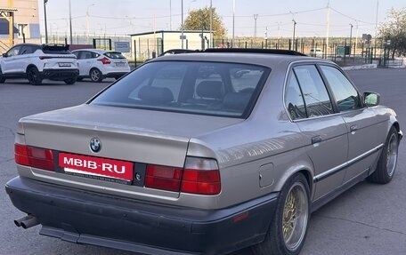 BMW 5 серия, 1988 год, 450 000 рублей, 3 фотография