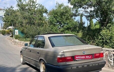 BMW 5 серия, 1988 год, 450 000 рублей, 22 фотография