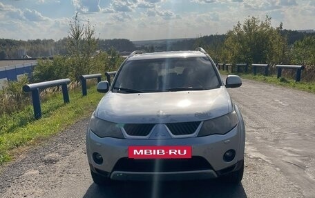Mitsubishi Outlander III рестайлинг 3, 2008 год, 770 000 рублей, 9 фотография