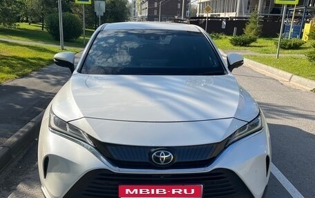 Toyota Harrier, 2021 год, 4 700 000 рублей, 1 фотография