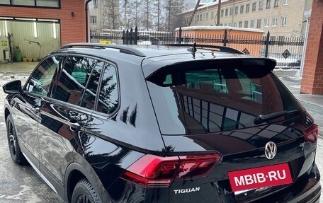 Volkswagen Tiguan II, 2019 год, 2 700 000 рублей, 2 фотография