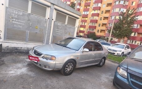 KIA Sephia II, 2001 год, 180 000 рублей, 2 фотография