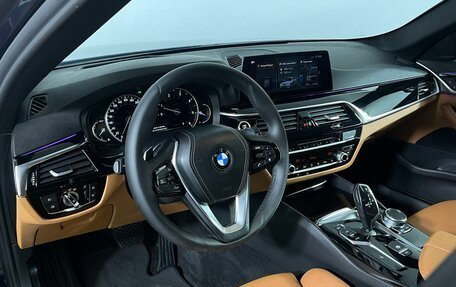 BMW 5 серия, 2018 год, 2 850 000 рублей, 12 фотография