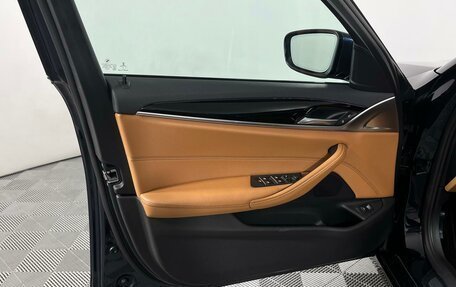 BMW 5 серия, 2018 год, 2 850 000 рублей, 9 фотография