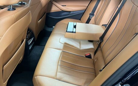 BMW 5 серия, 2018 год, 2 850 000 рублей, 24 фотография