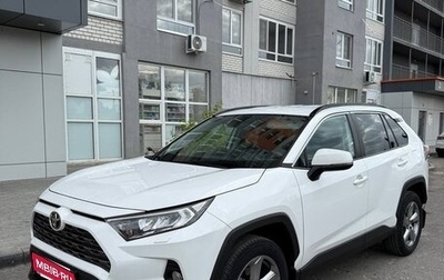 Toyota RAV4, 2019 год, 2 950 000 рублей, 1 фотография