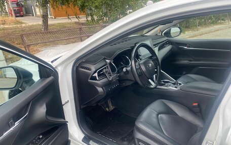 Toyota Camry, 2021 год, 3 020 000 рублей, 5 фотография