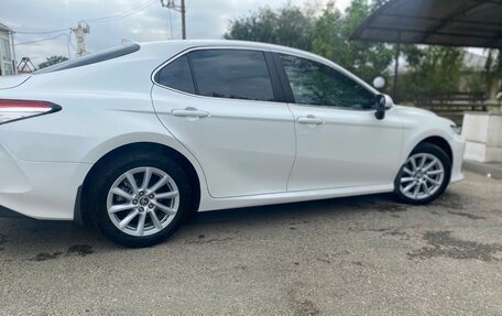 Toyota Camry, 2021 год, 3 020 000 рублей, 9 фотография