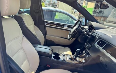 Volkswagen Touareg III, 2016 год, 2 900 000 рублей, 9 фотография