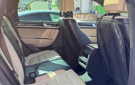 Volkswagen Touareg III, 2016 год, 2 900 000 рублей, 10 фотография