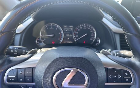 Lexus RX IV рестайлинг, 2019 год, 4 999 000 рублей, 14 фотография