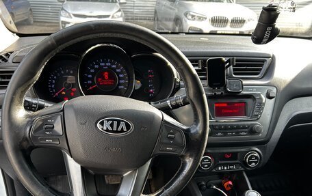 KIA Rio III рестайлинг, 2013 год, 899 000 рублей, 13 фотография