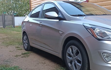 Hyundai Solaris II рестайлинг, 2016 год, 1 150 000 рублей, 2 фотография