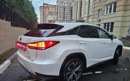 Lexus RX IV рестайлинг, 2021 год, 5 950 000 рублей, 2 фотография