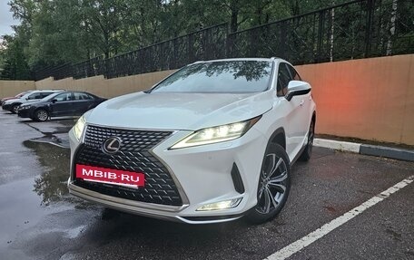 Lexus RX IV рестайлинг, 2021 год, 5 950 000 рублей, 4 фотография