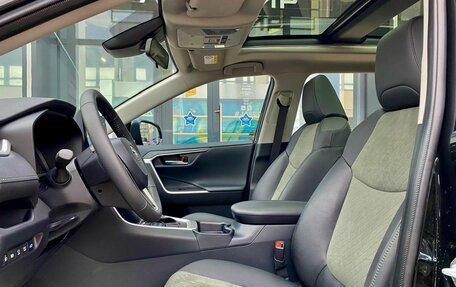 Toyota RAV4, 2025 год, 4 550 000 рублей, 17 фотография