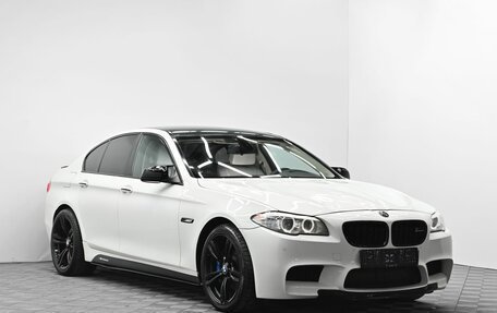 BMW 5 серия, 2011 год, 1 435 000 рублей, 2 фотография