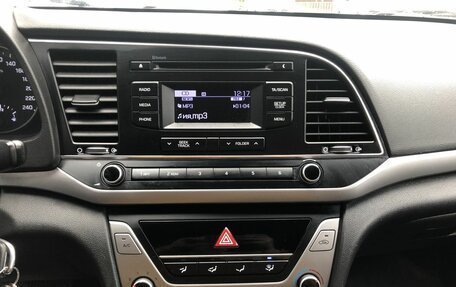 Hyundai Elantra VI рестайлинг, 2017 год, 1 330 000 рублей, 15 фотография