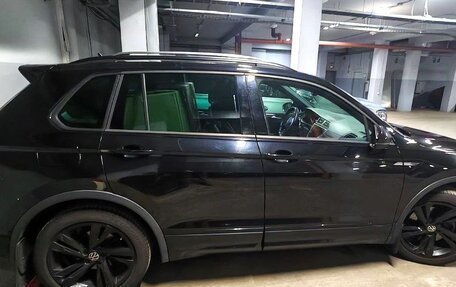 Volkswagen Tiguan II, 2021 год, 3 680 000 рублей, 2 фотография