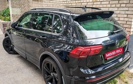 Volkswagen Tiguan II, 2021 год, 3 680 000 рублей, 3 фотография