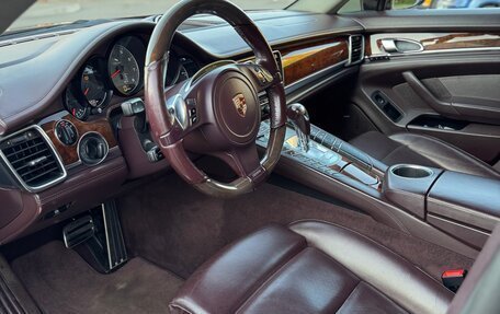 Porsche Panamera II рестайлинг, 2011 год, 2 100 000 рублей, 11 фотография