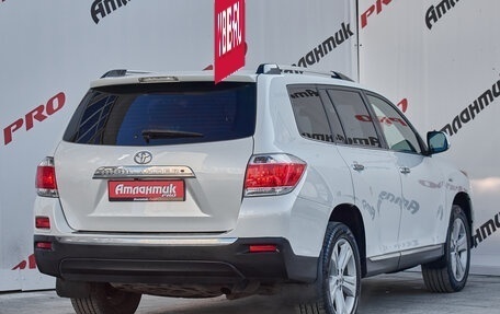 Toyota Highlander III, 2013 год, 2 100 000 рублей, 4 фотография