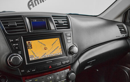 Toyota Highlander III, 2013 год, 2 100 000 рублей, 17 фотография