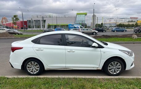 Hyundai Solaris II рестайлинг, 2018 год, 550 000 рублей, 5 фотография
