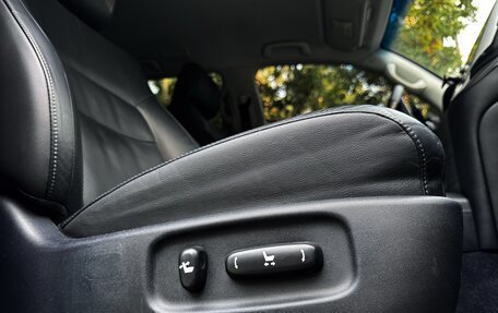 Toyota Land Cruiser 200, 2016 год, 5 699 990 рублей, 26 фотография